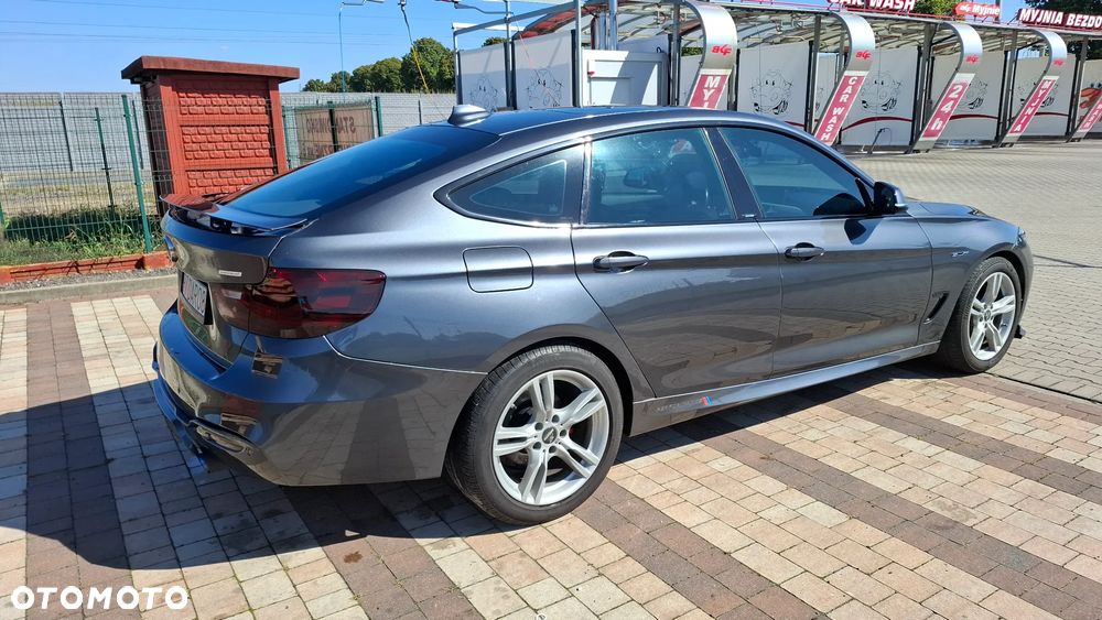 BMW Seria 3 320d xDrive Sport-Aut Sport Line - 11