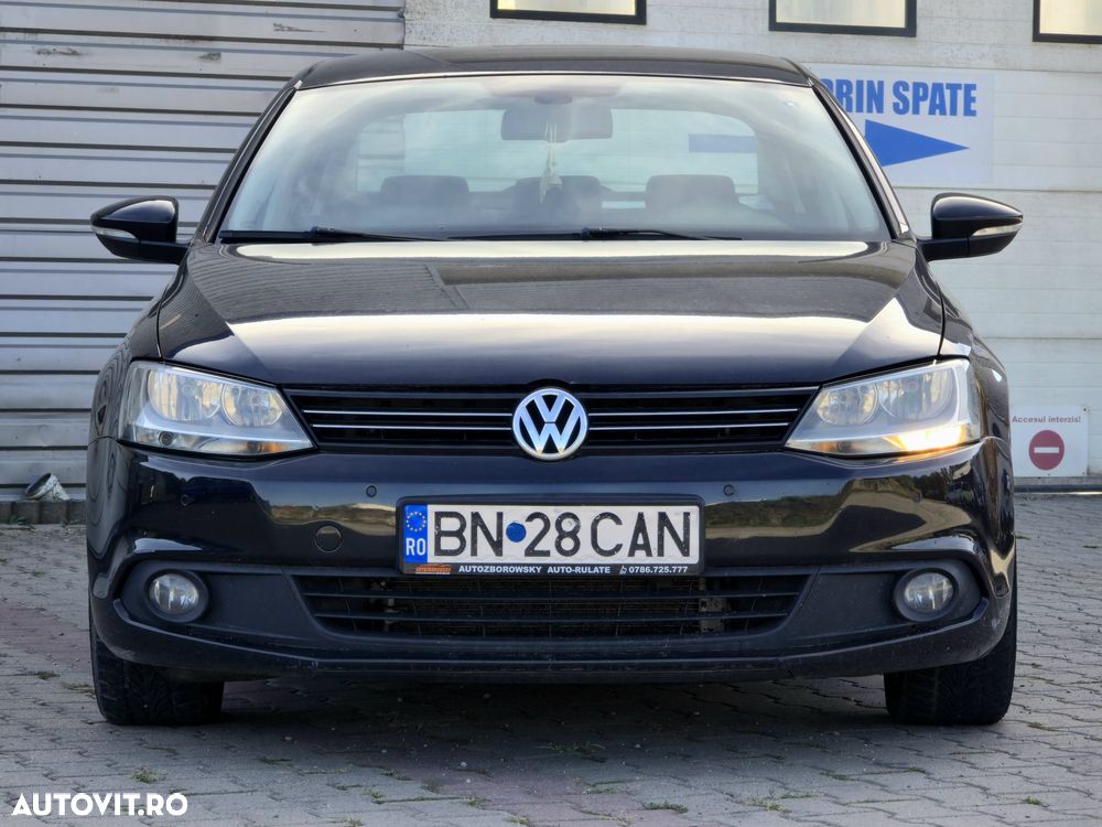 Volkswagen Jetta - 14