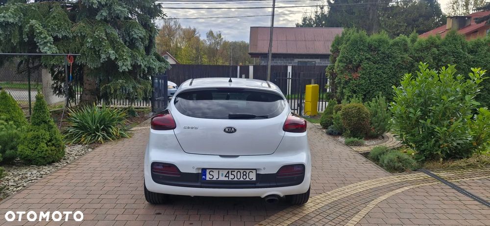Kia Ceed 1.6 GDI L - 4