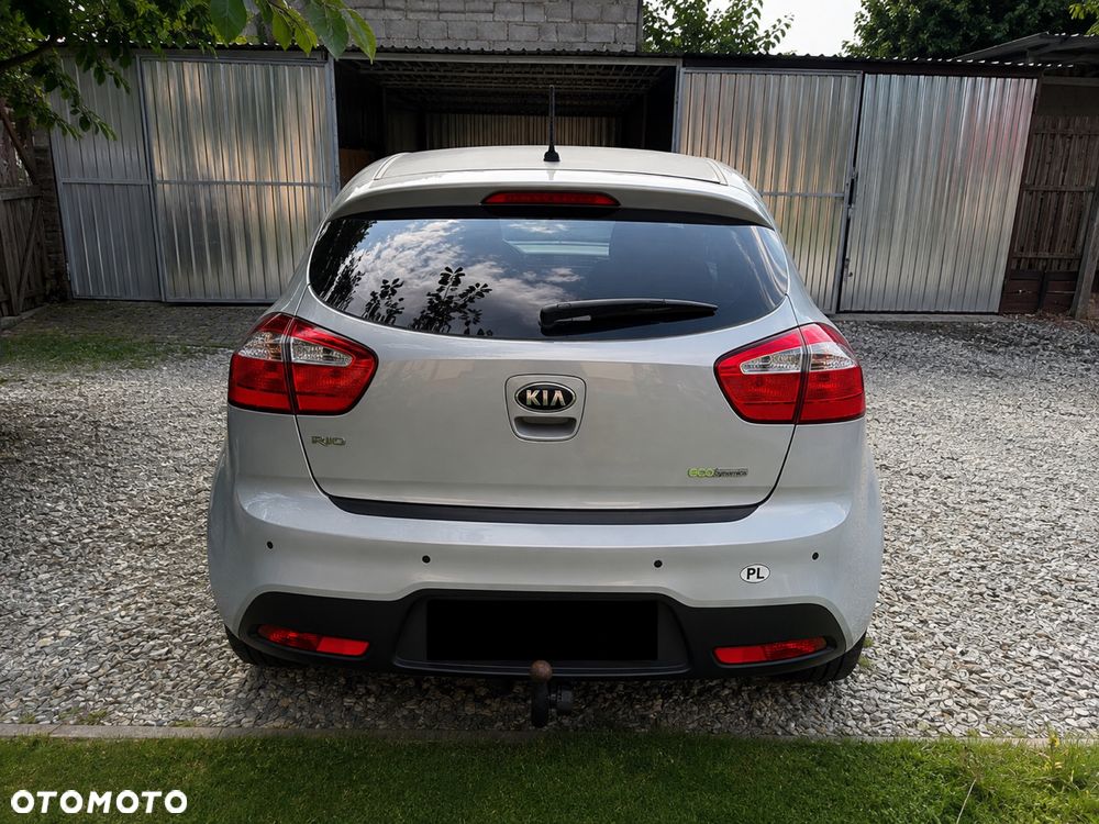 Kia Rio - 2
