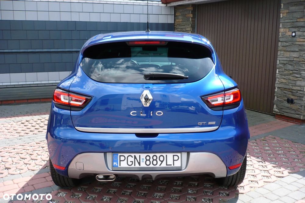 Renault Clio - 11