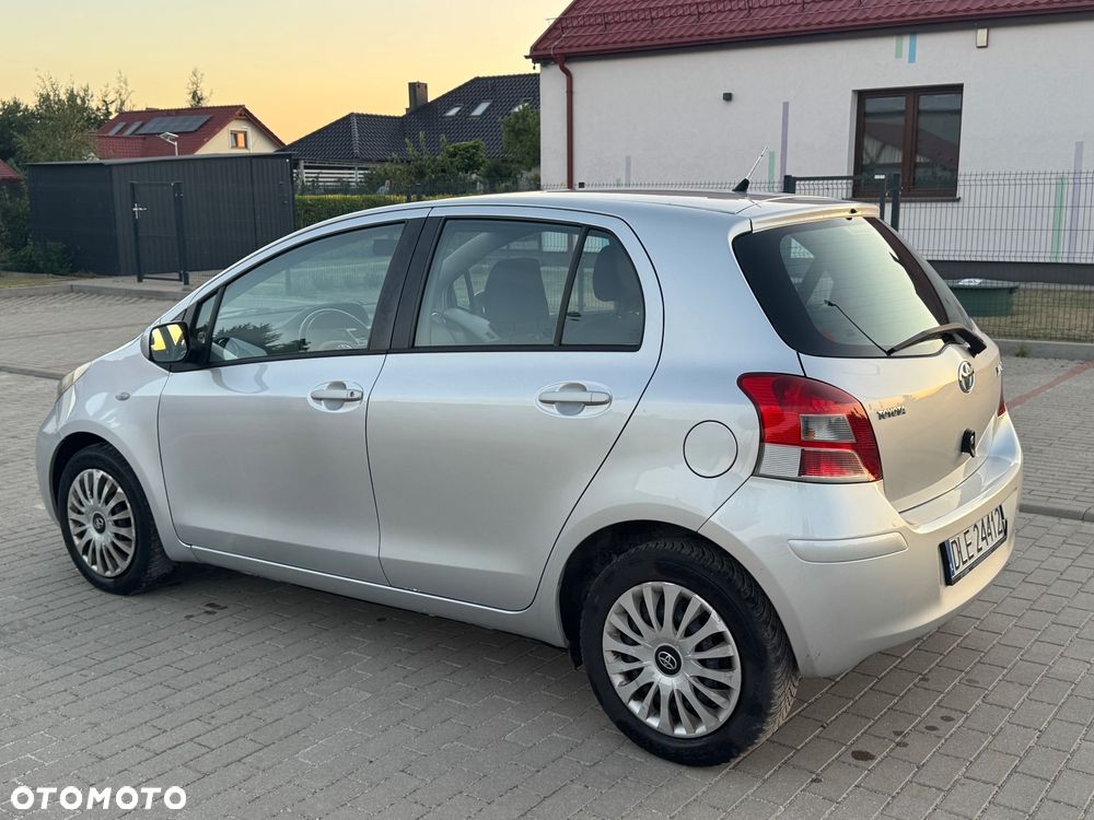 Toyota Yaris 1.33 Sol - 4