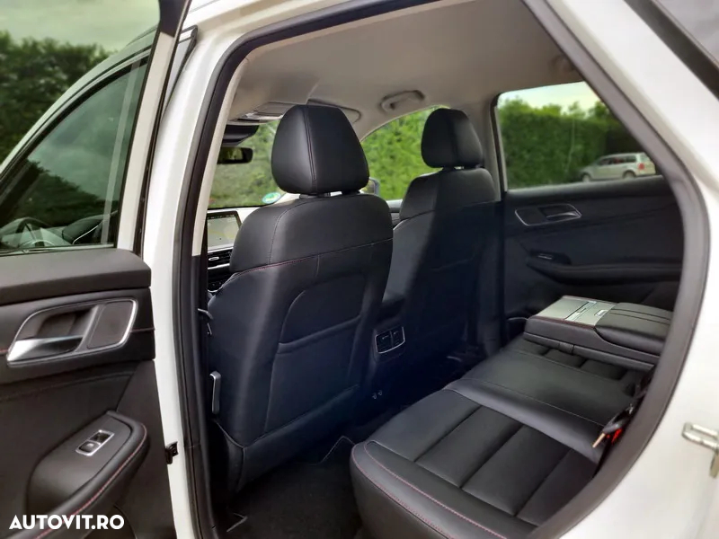 MG EHS 1.5T-GDI PHEV Luxury - 11