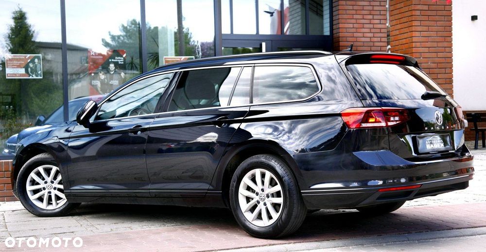 Volkswagen Passat - 8