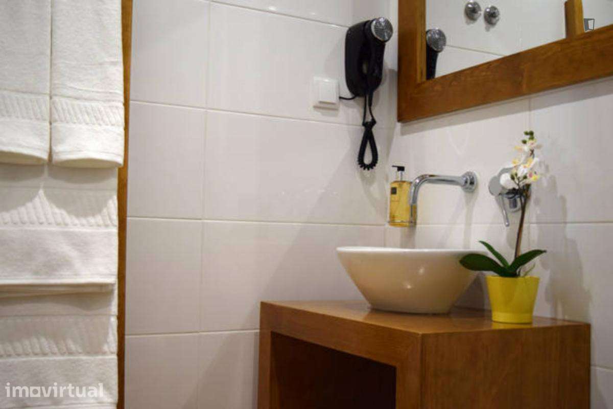 Apartamento com 2 quartos - localizado em Sé Lisbon - Grande imagem: 5/14