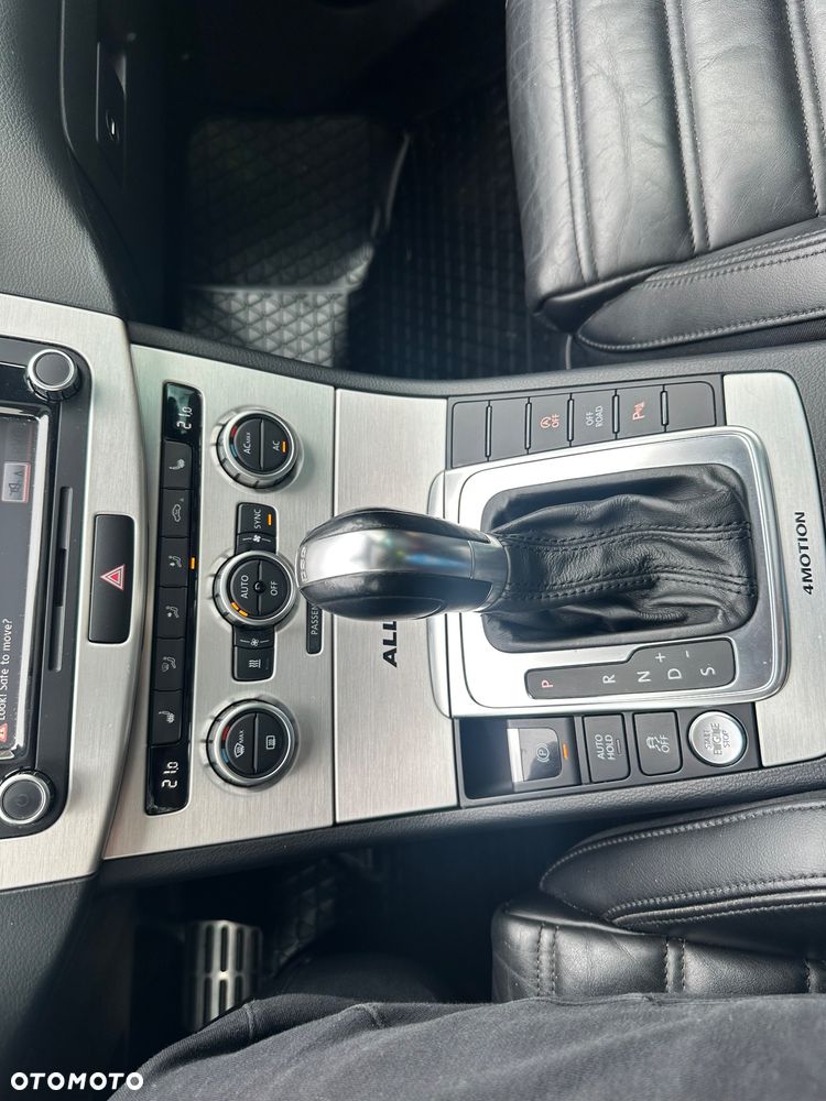 Volkswagen Passat Alltrack - 14