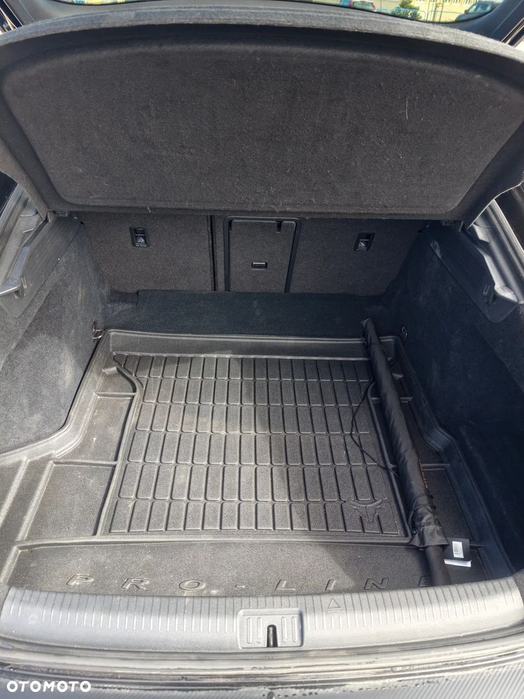 Volkswagen Arteon 2.0 TDI SCR DSG R-Line - 14