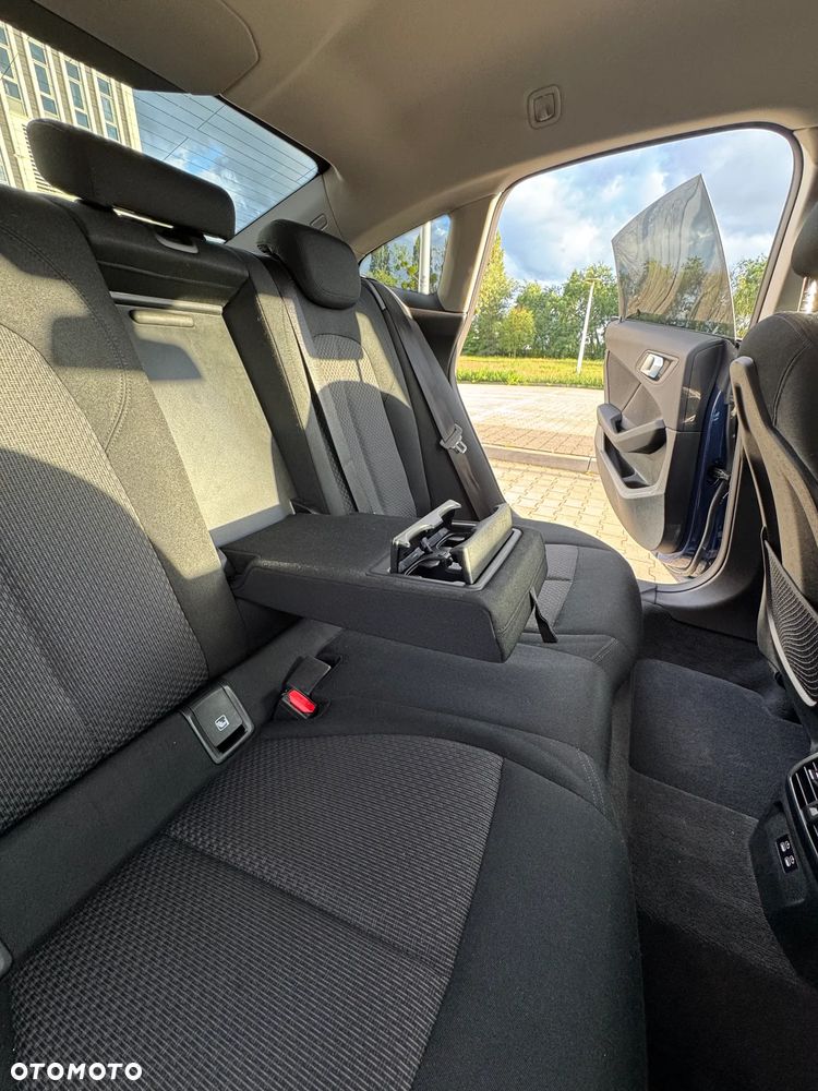 BMW Seria 2 218i Advantage - 26