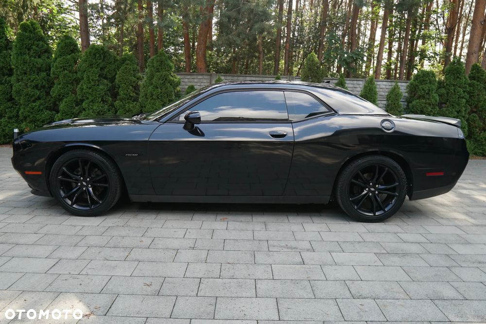 Dodge Challenger - 6