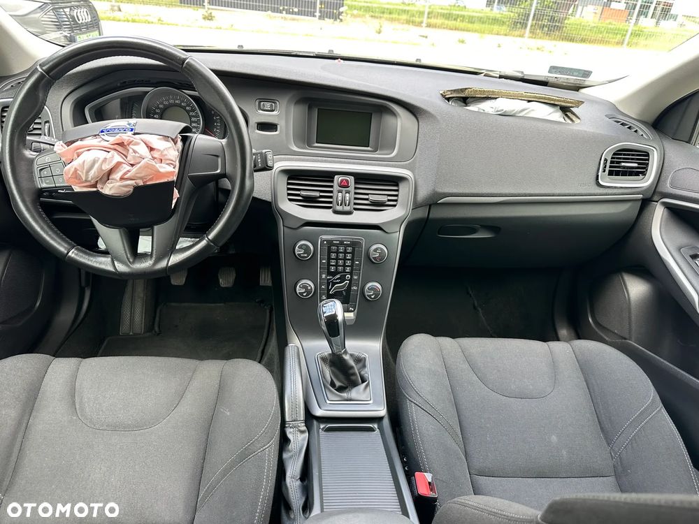 Volvo V40 - 10