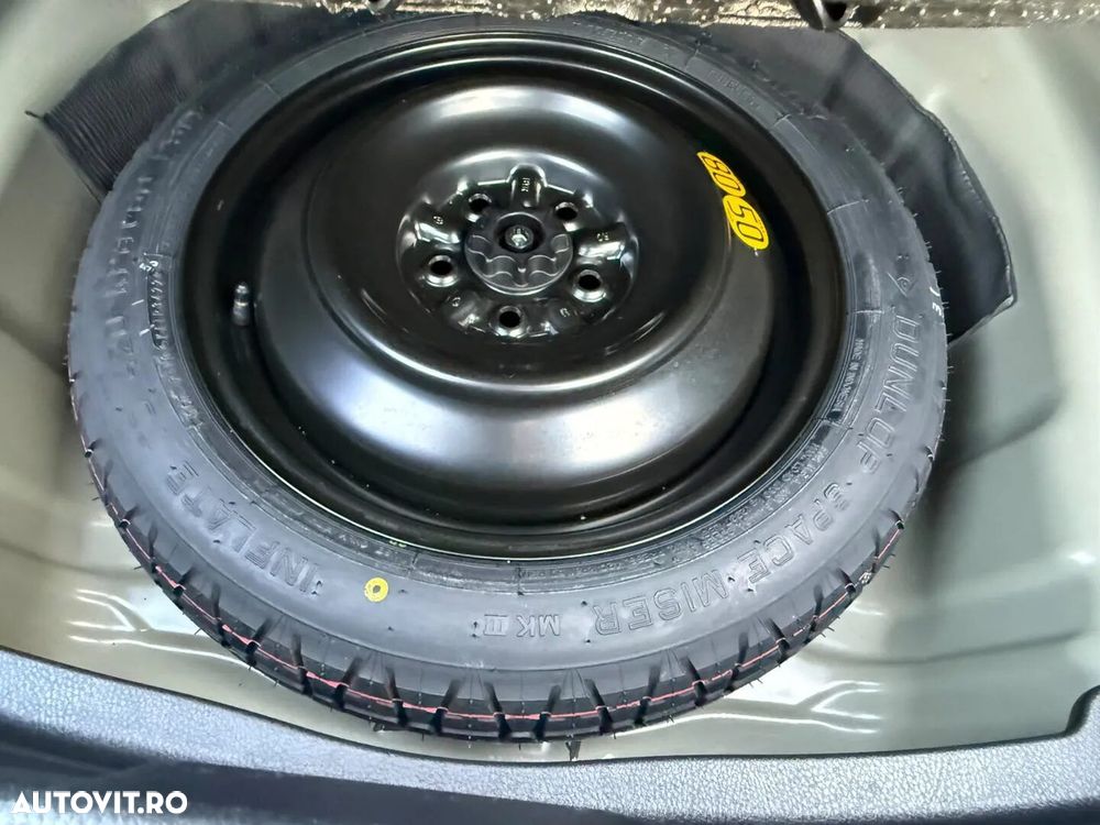 Toyota Camry - 13