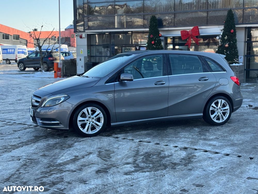 Mercedes-Benz B 180 - 5