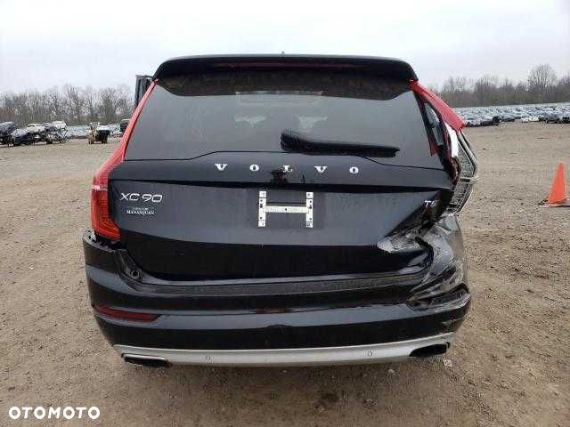 Volvo XC90 T5, z 2021 roku, model USA. - 6