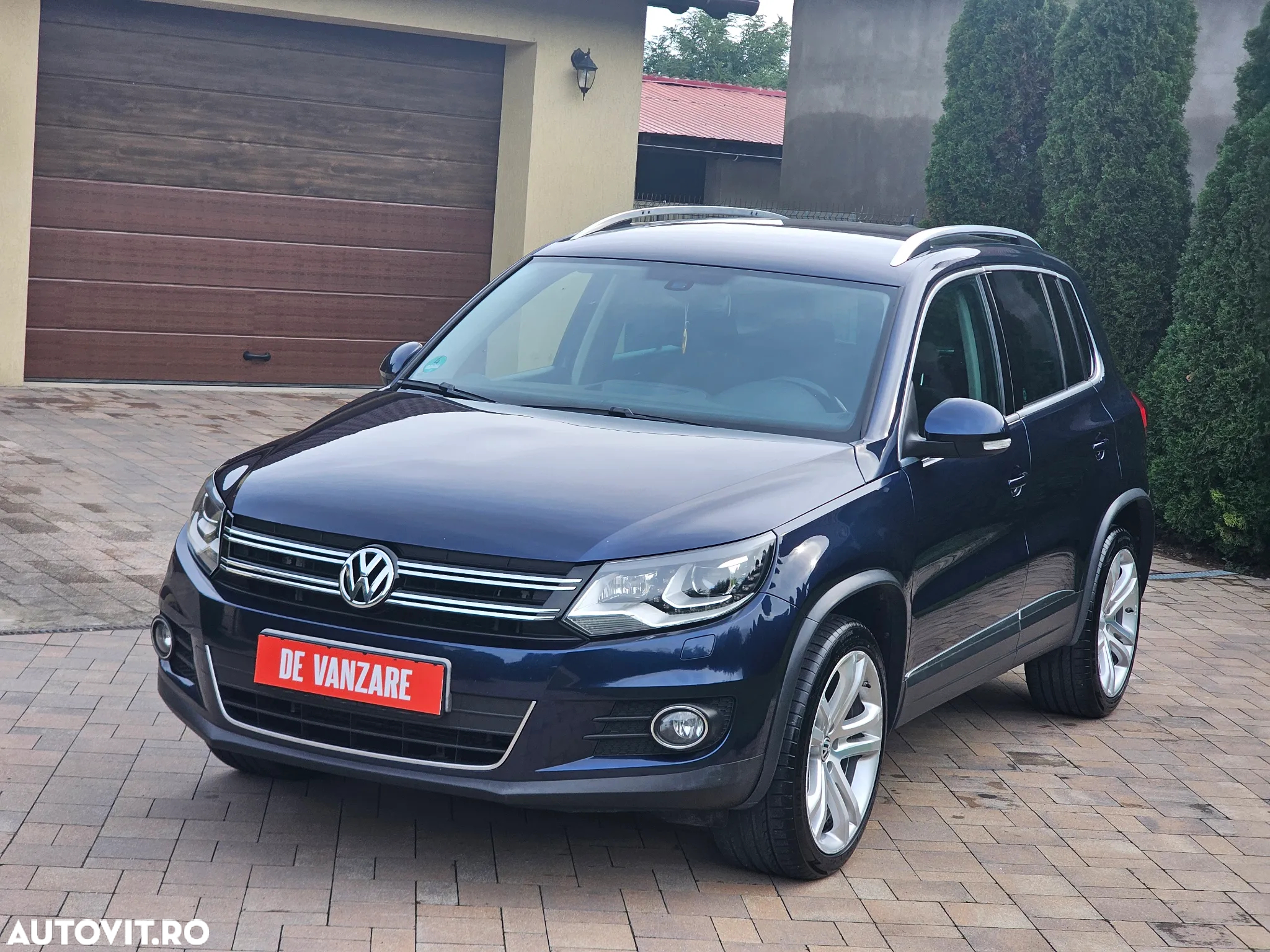 Volkswagen Tiguan 2.0 TDI 4Motion DSG Sport & Style - 10
