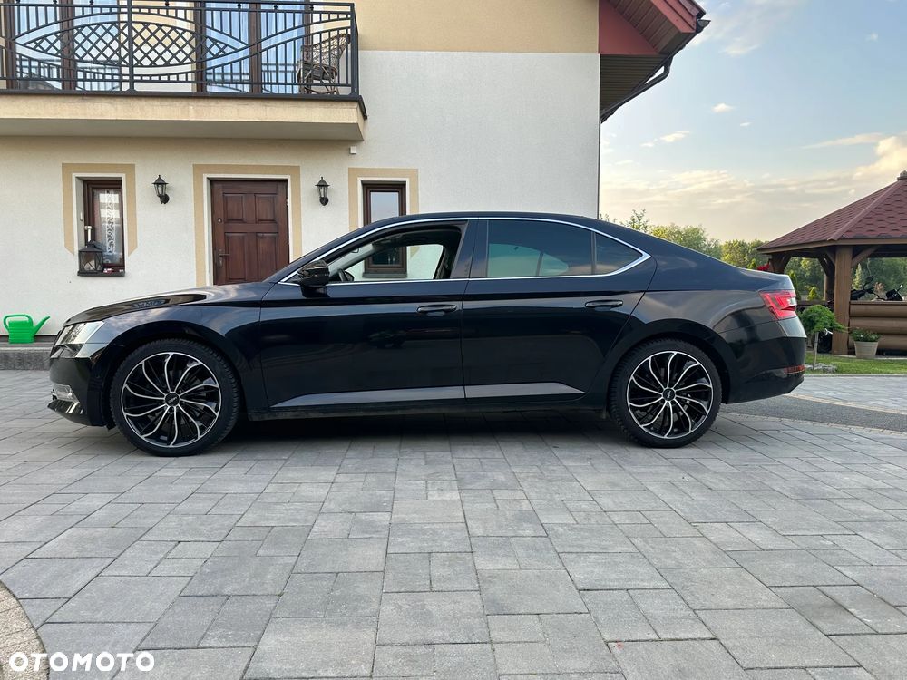 Skoda Superb 2.0 TDI DSG Ambition - 5