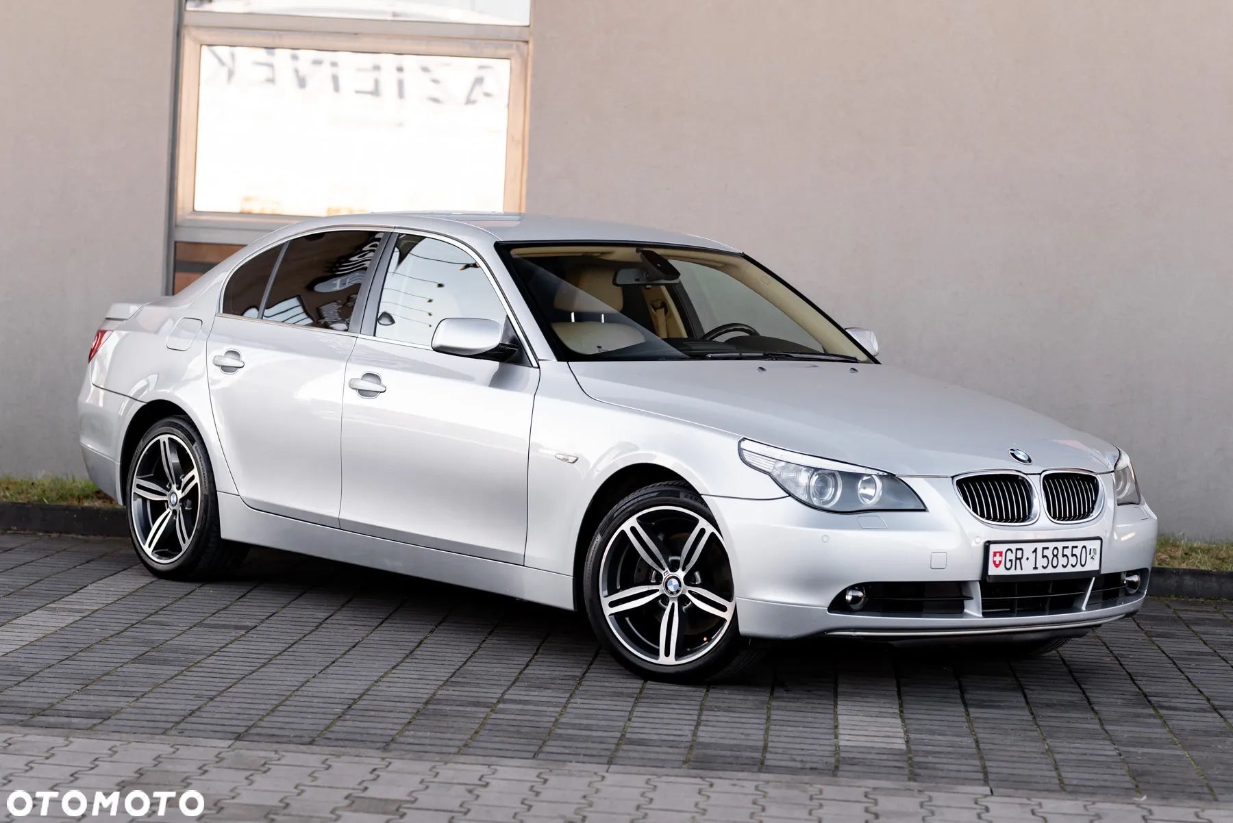 BMW Seria 5 525xi - 3