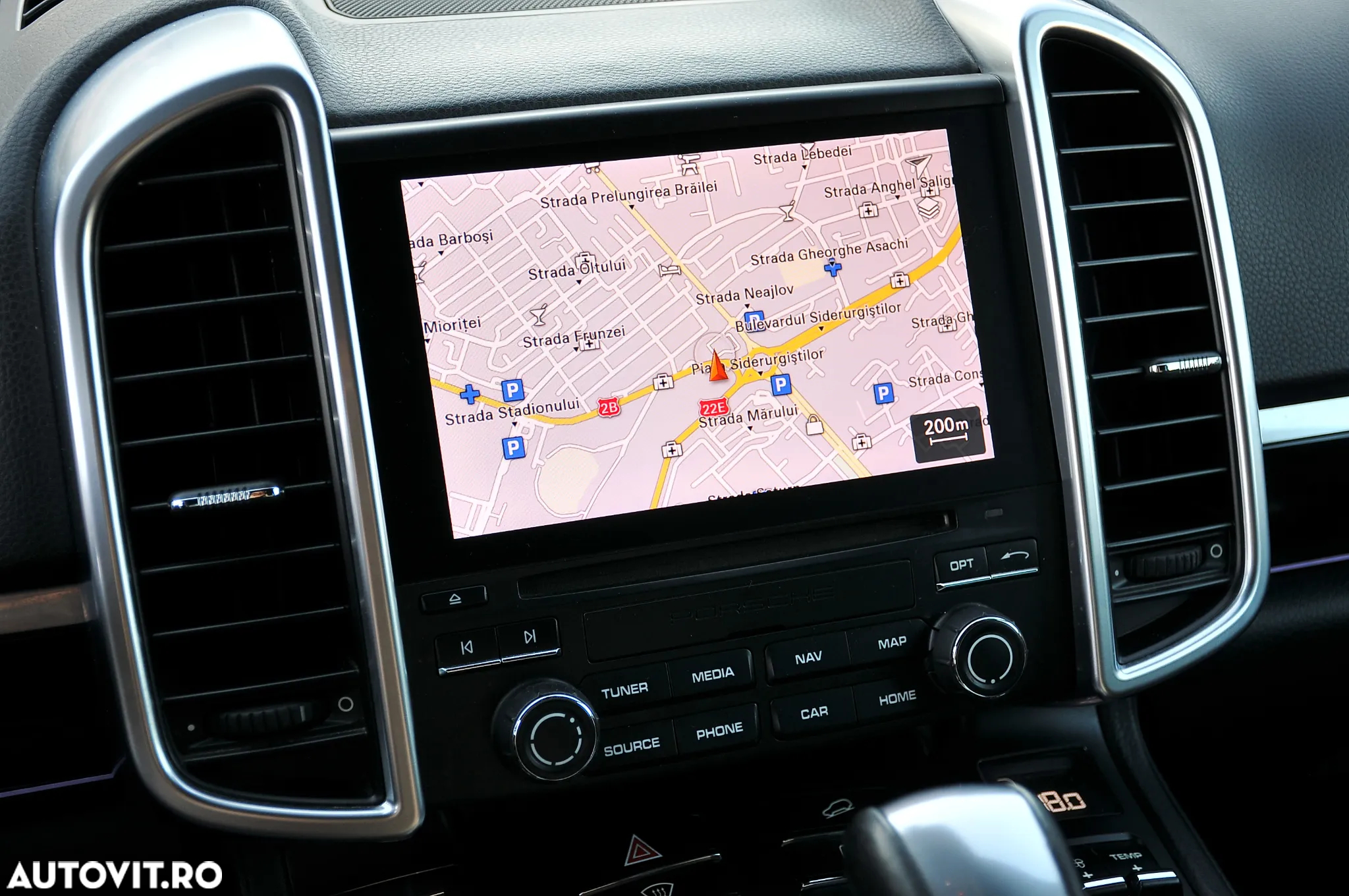 Porsche Cayenne Diesel Platinum Edition - 18