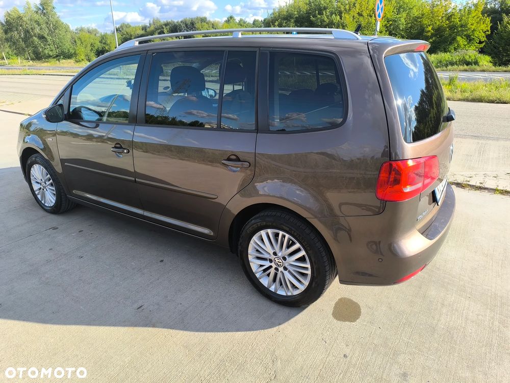 Volkswagen Touran 1.6 TDI DPF BlueMot Comfortline - 5
