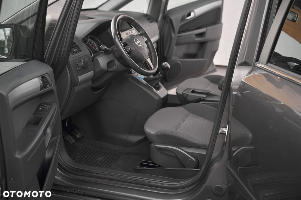 Opel Zafira 1.6 - 22