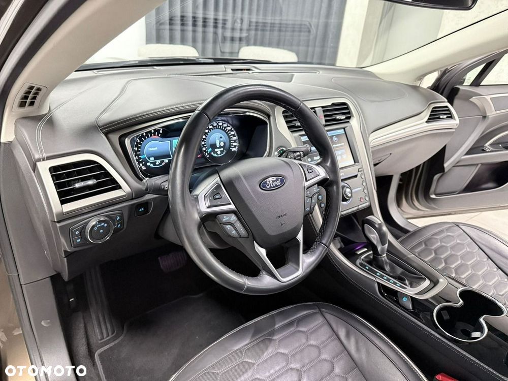 Ford Mondeo Vignale 2.0 TDCi 4WD PowerShift - 40