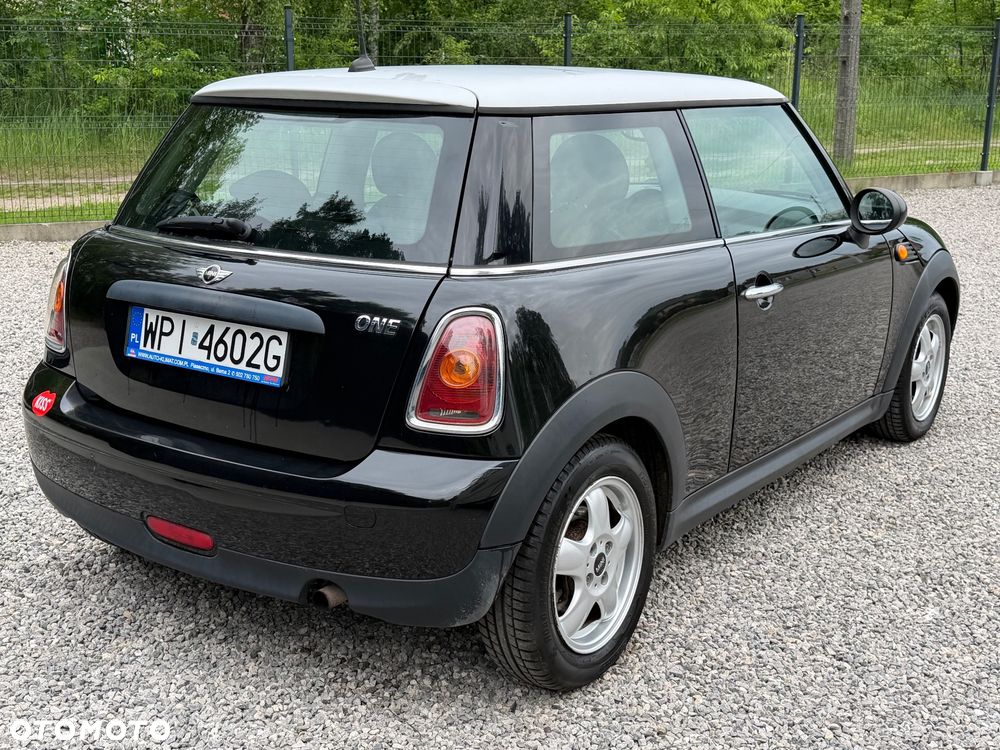 MINI ONE - 4