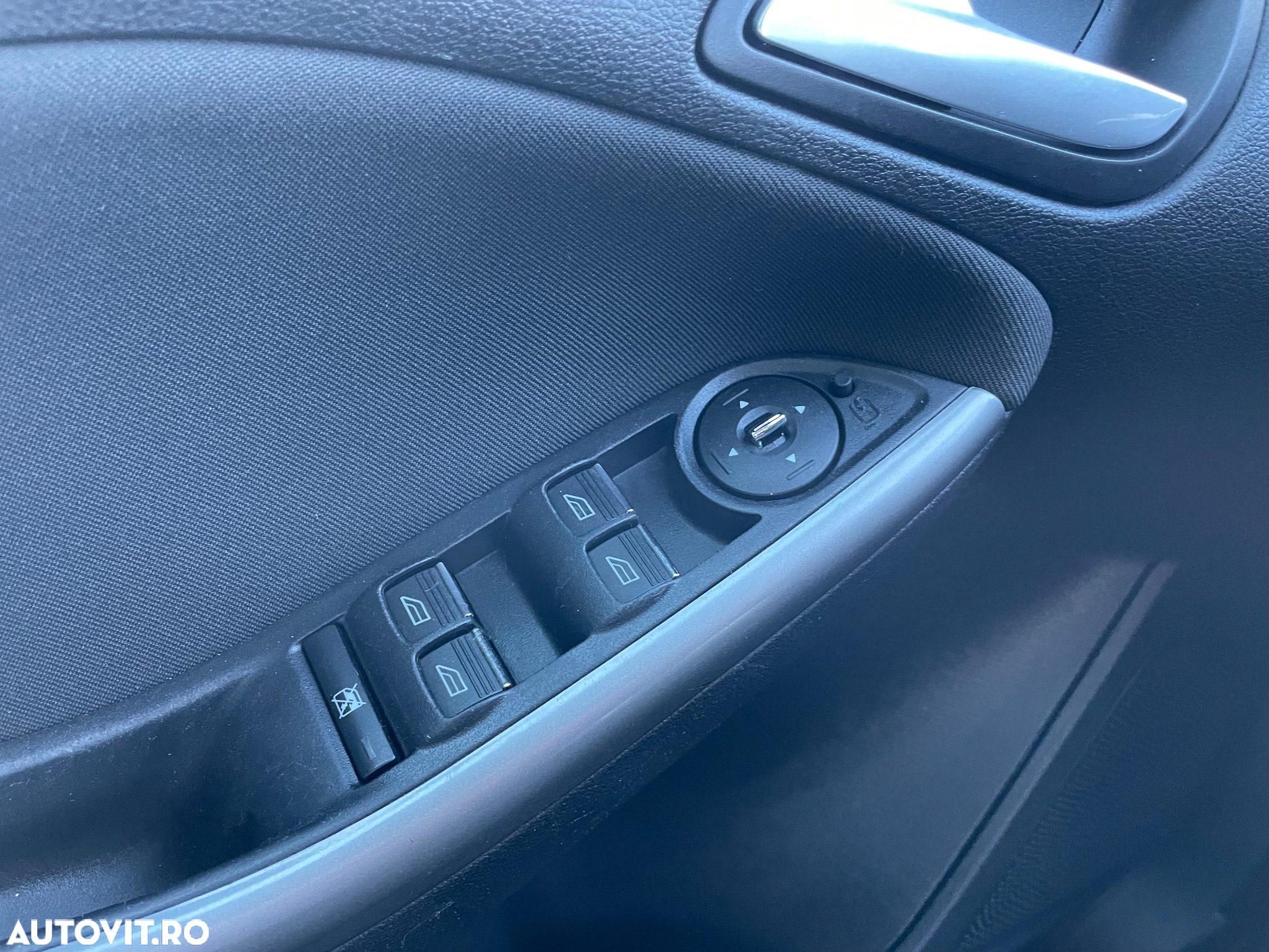 Ford Focus Turnier 1.0 EcoBoost Start-Stopp-System Champions Edition - 22