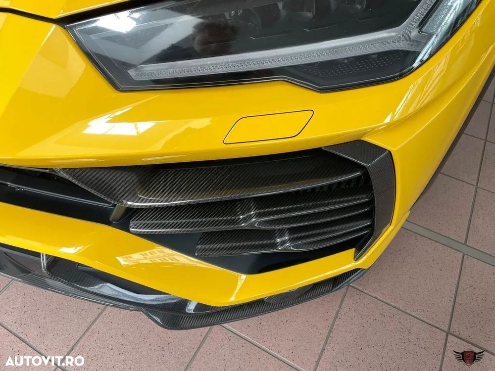 Lamborghini URUS Standard - 13