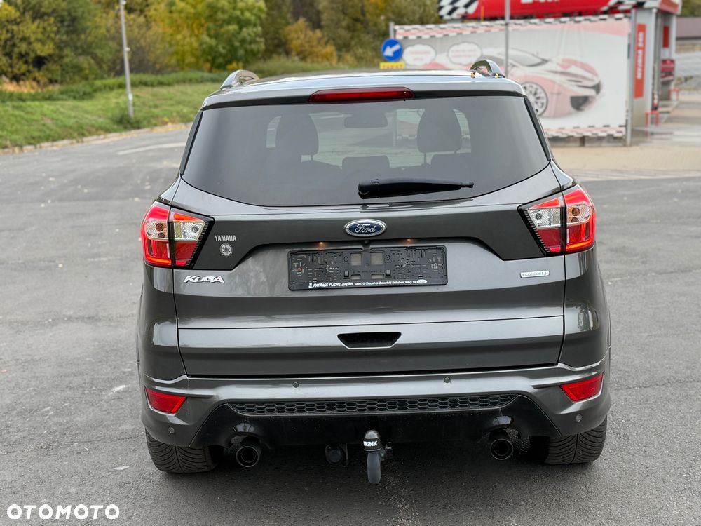 Ford Kuga 1.5 EcoBoost FWD ST-Line - 17