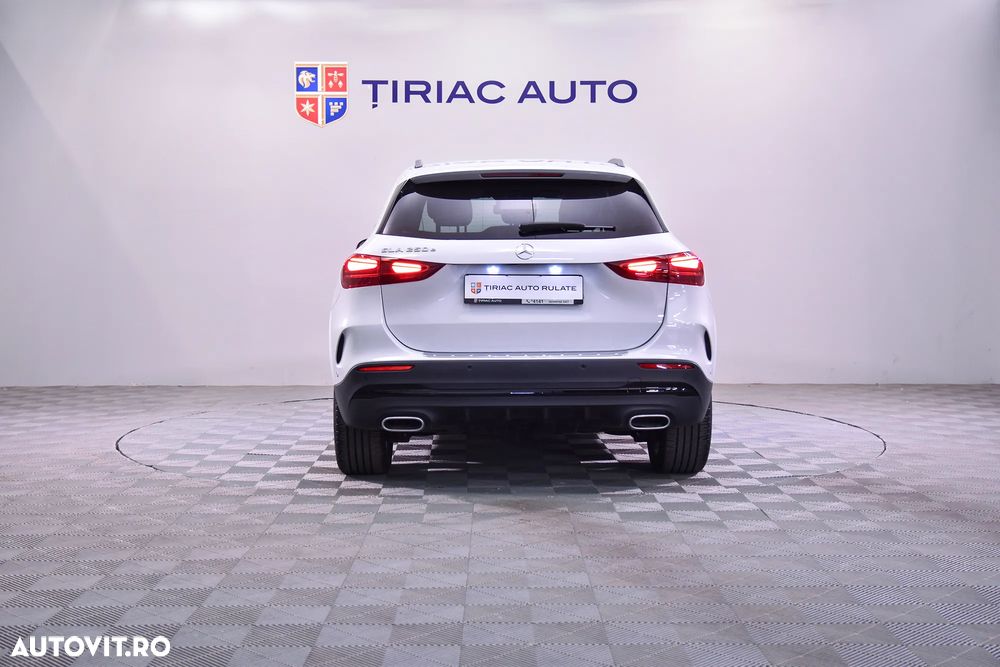 Mercedes-Benz GLA - 4