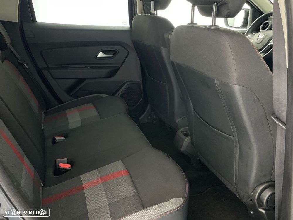Dacia Duster 1.3 TCe SL Adventure - 24