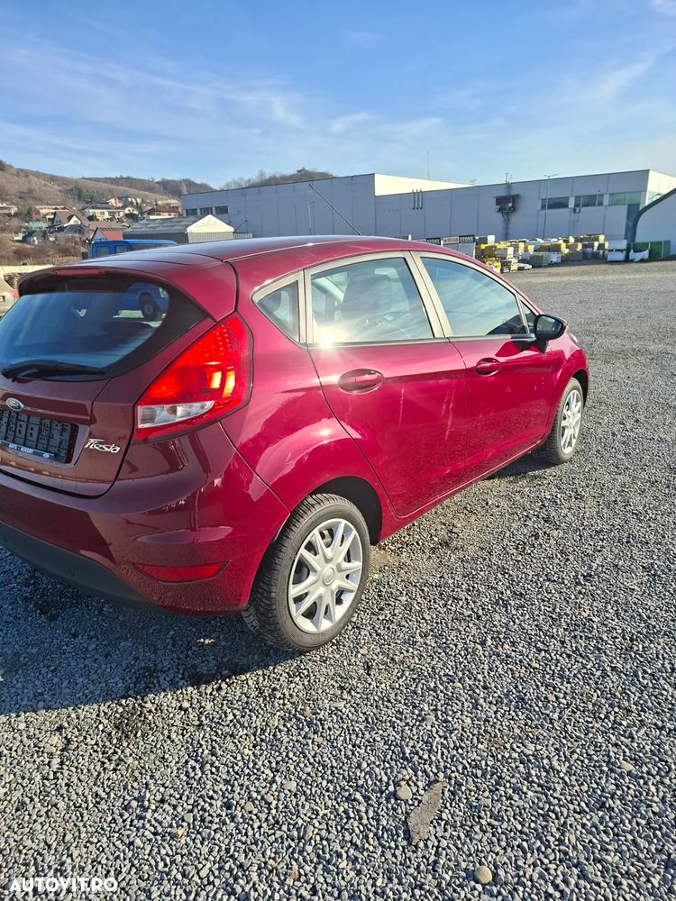 Ford Fiesta 1.4 Autom. Champions Edition - 4