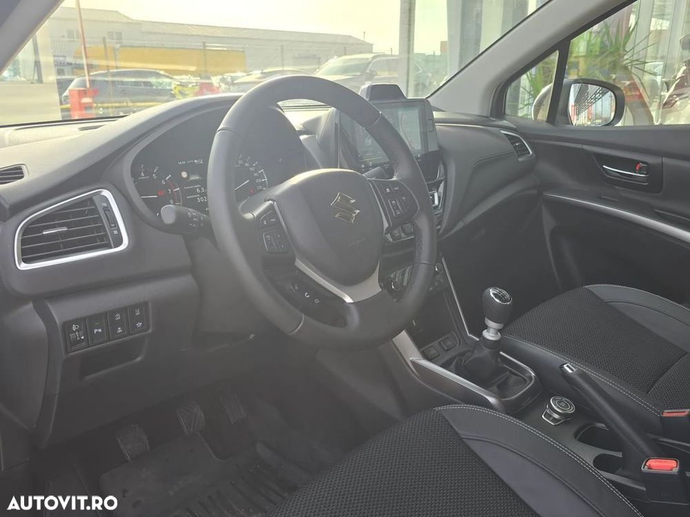 Suzuki S-Cross - 8