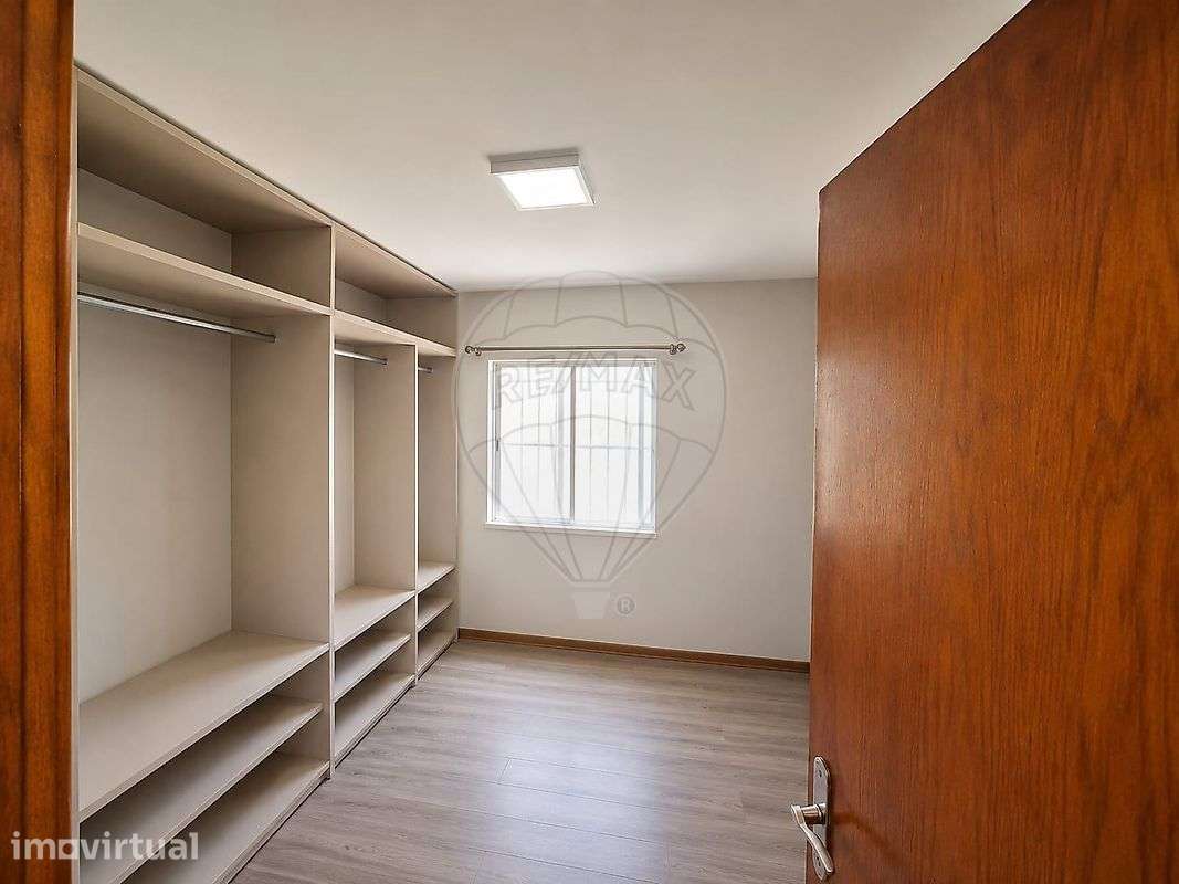 Moradia T1 para venda - Grande imagem: 5/9