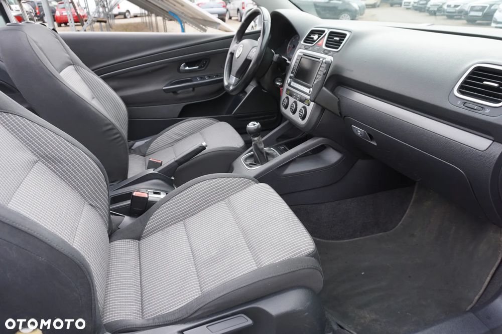 Volkswagen Eos 2.0 TDI DPF Sport & Style - 17