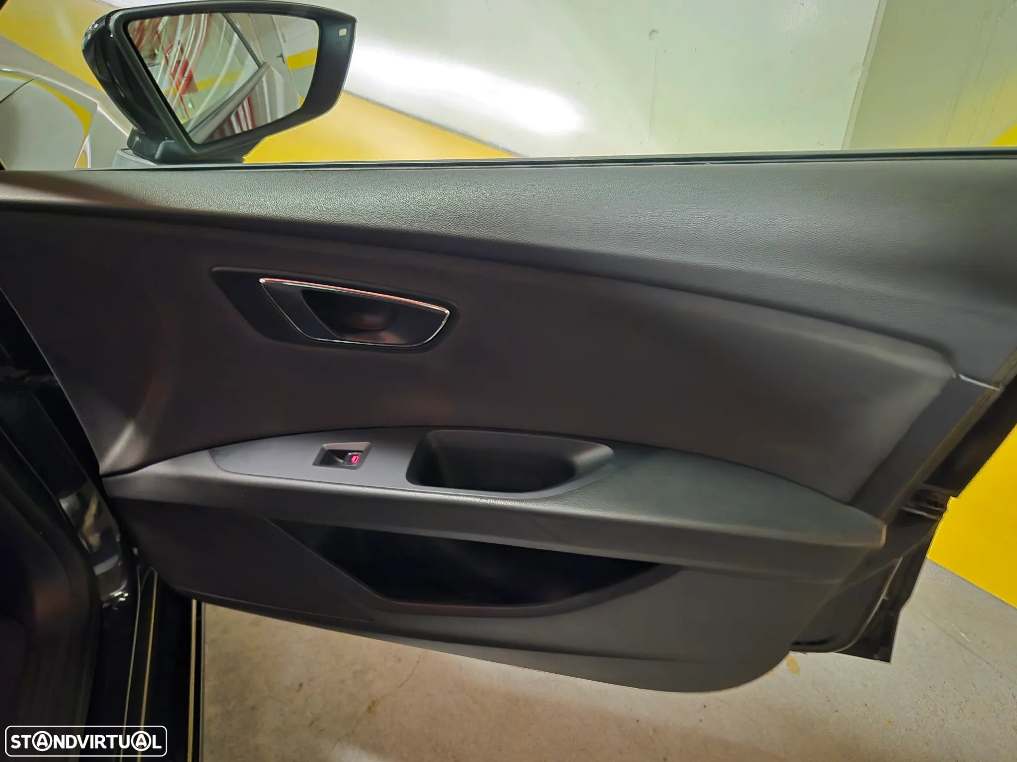SEAT Leon ST 1.6 TDI Style Ecomotive - 42