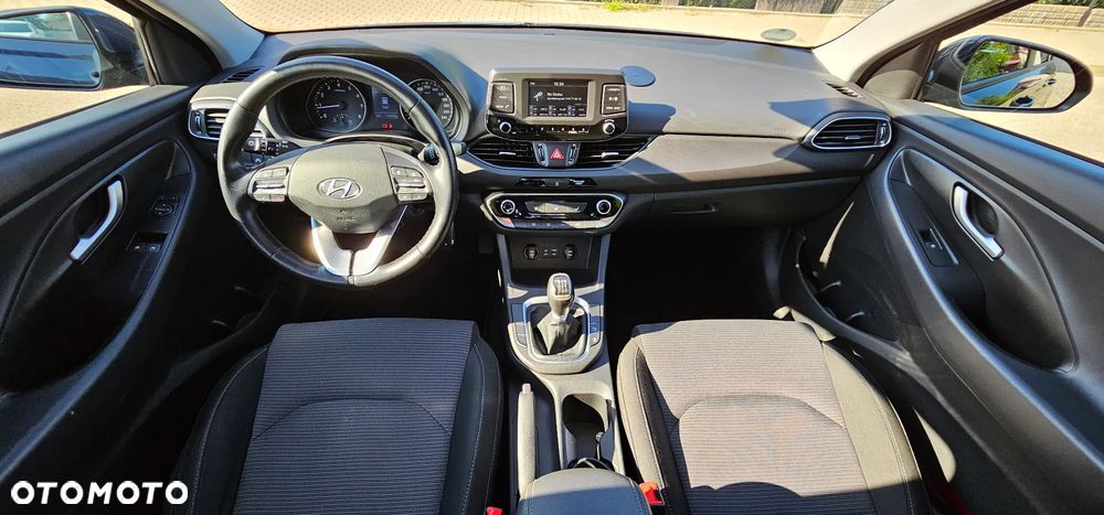 Hyundai i30 1.4 Passion - 24