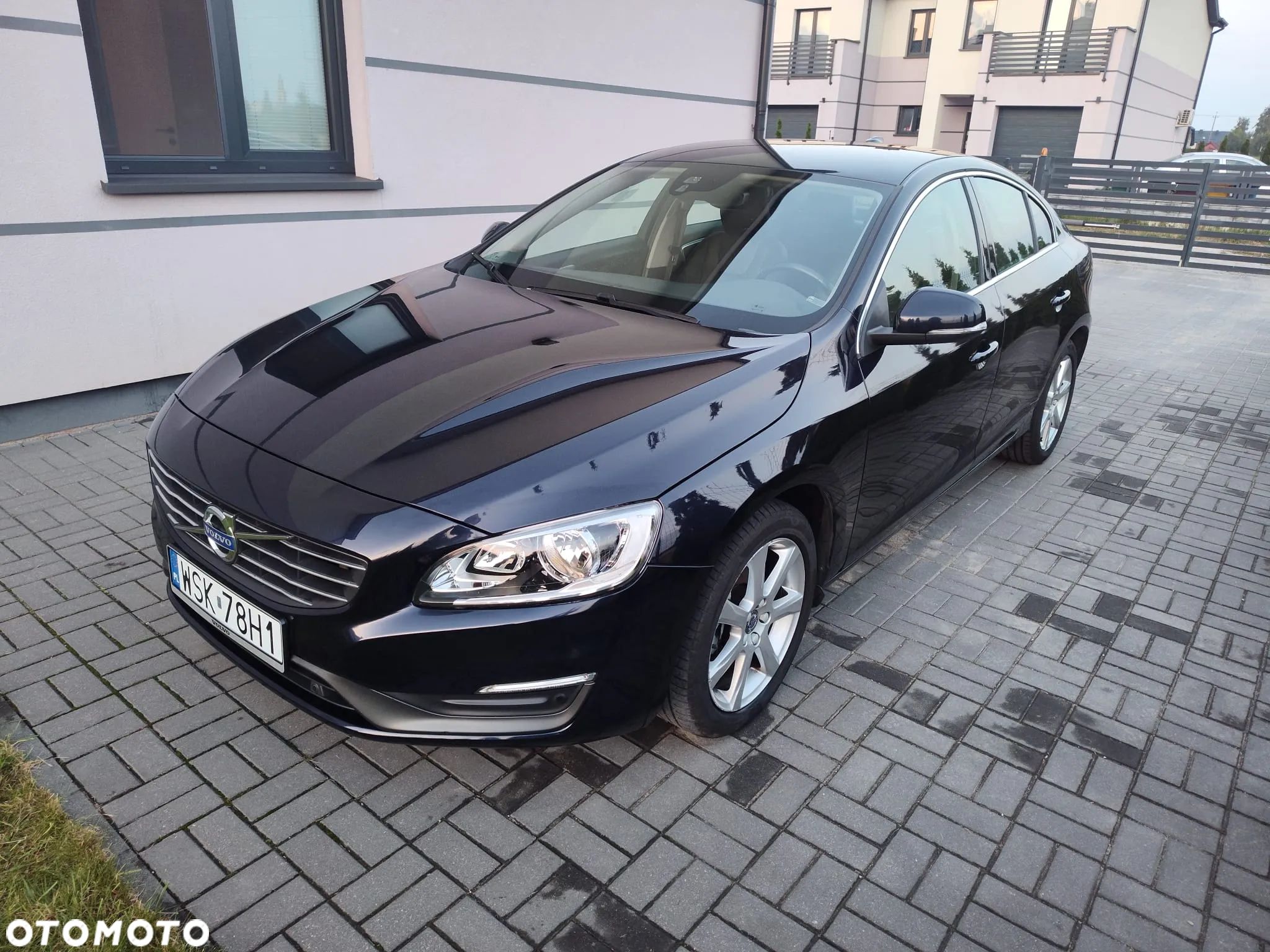 Volvo S60 - 1