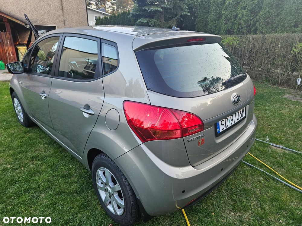 Kia Venga 1.4 S - 10