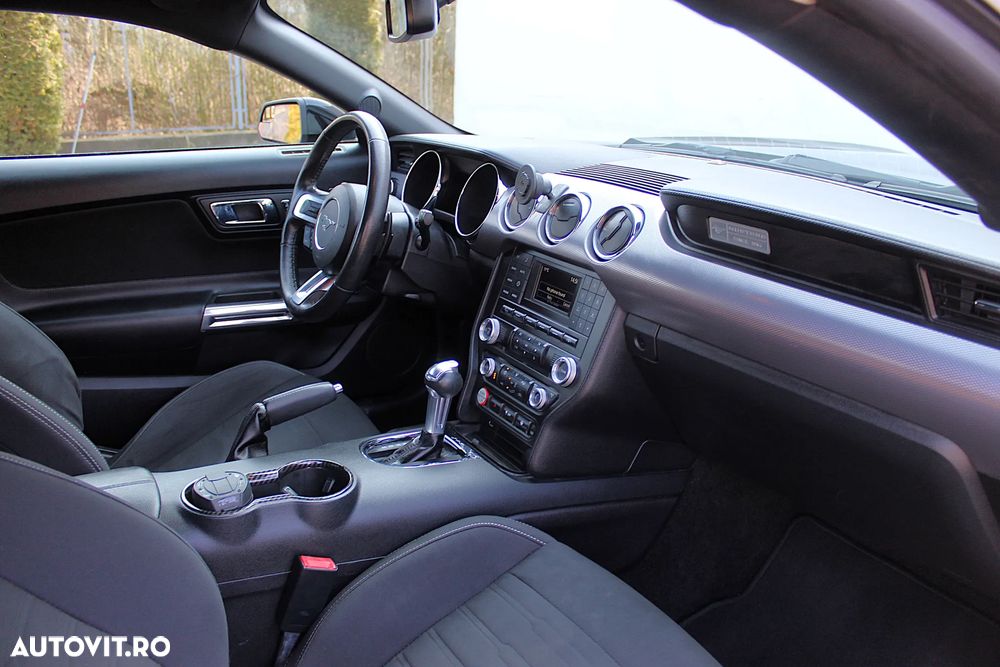 Ford Mustang 2.3 EcoBoost Aut. - 13