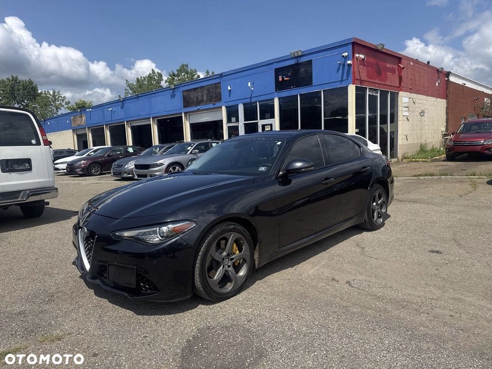 Alfa Romeo Giulia 2.0 Turbo TI Q4 - 3