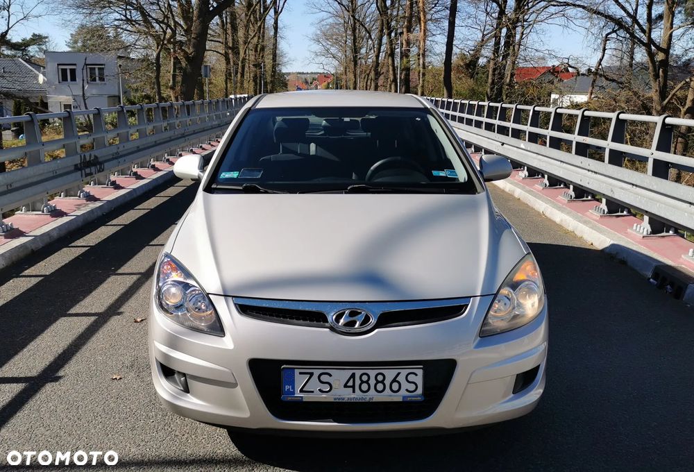 Hyundai i30 1.4 Base - 18