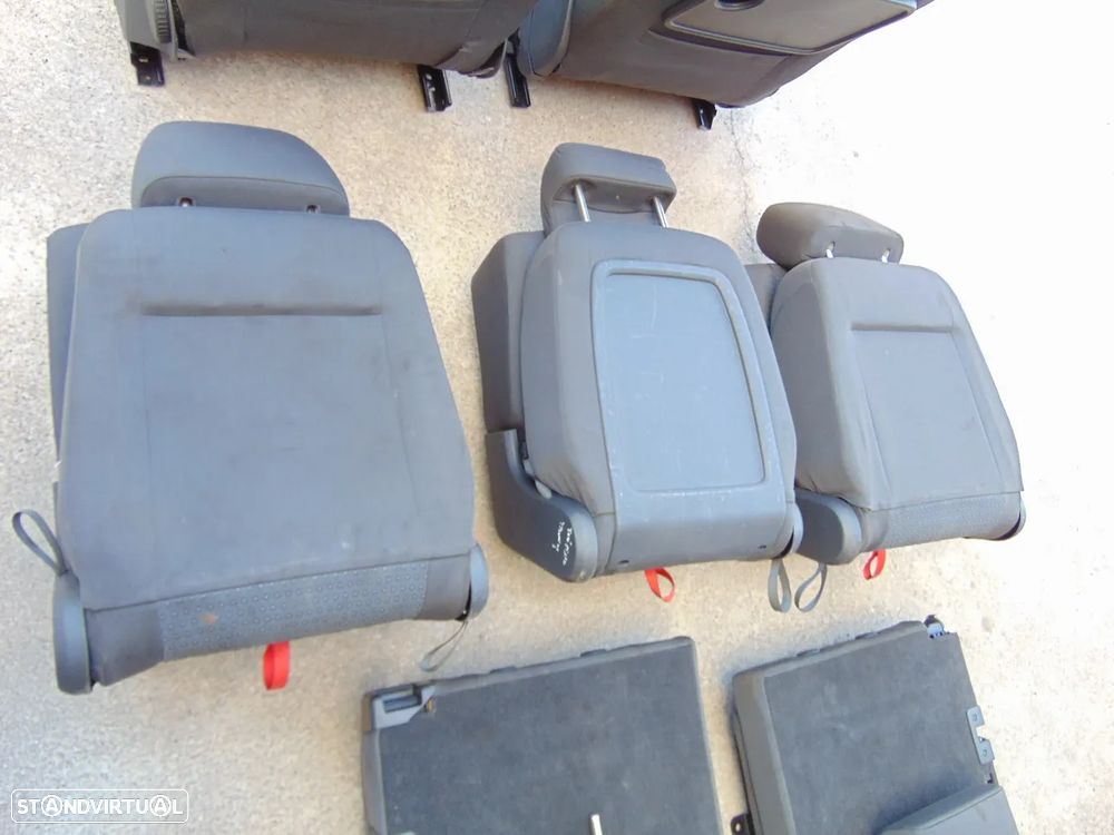VW Touran 2005 bancos - 16