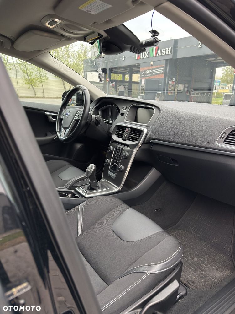 Volvo V40 D3 - 8