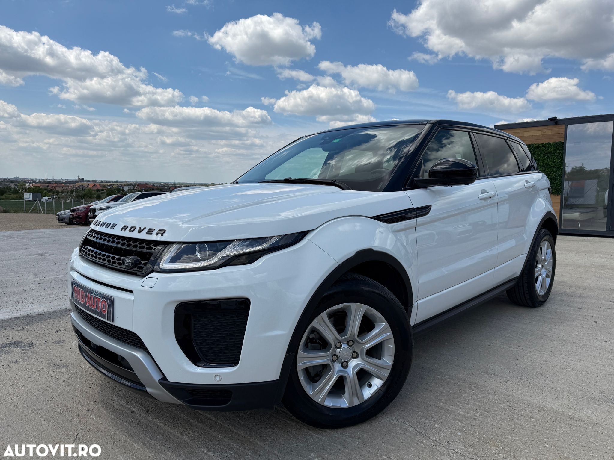 Land Rover Range Rover Evoque 2.0 D150 R-Dynamic HSE - 2