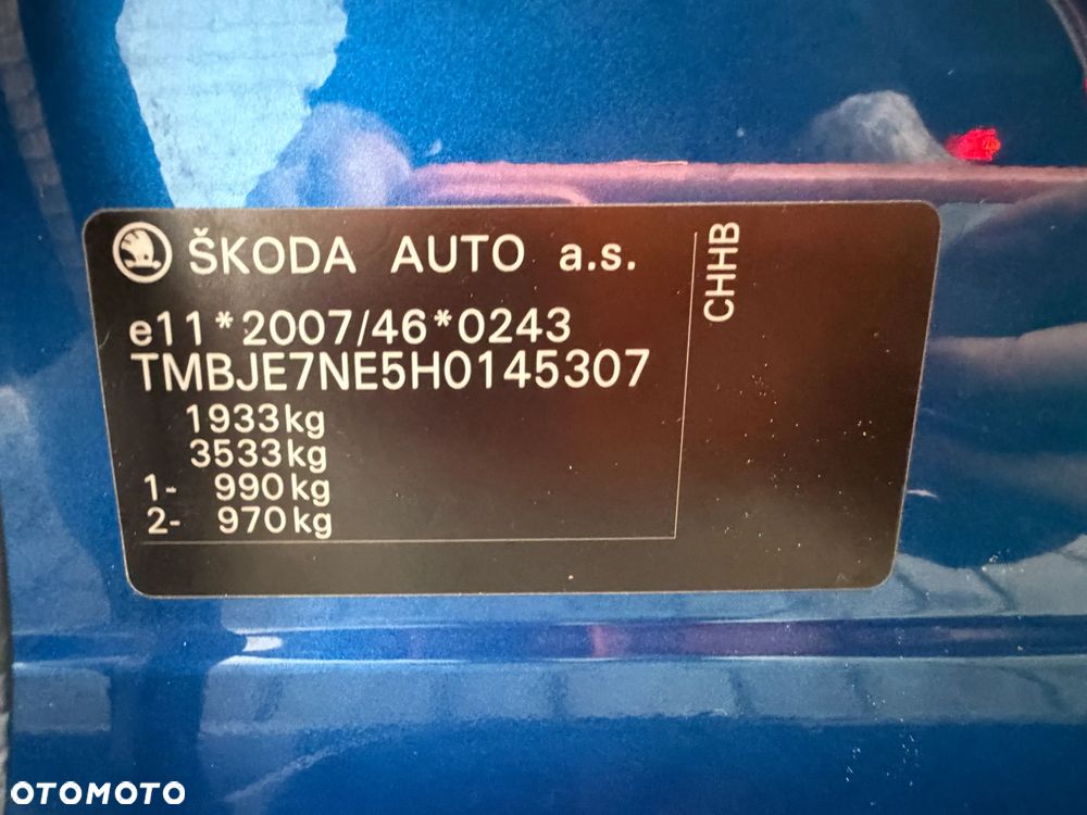 Skoda Octavia 2.0 TSI RS - 26