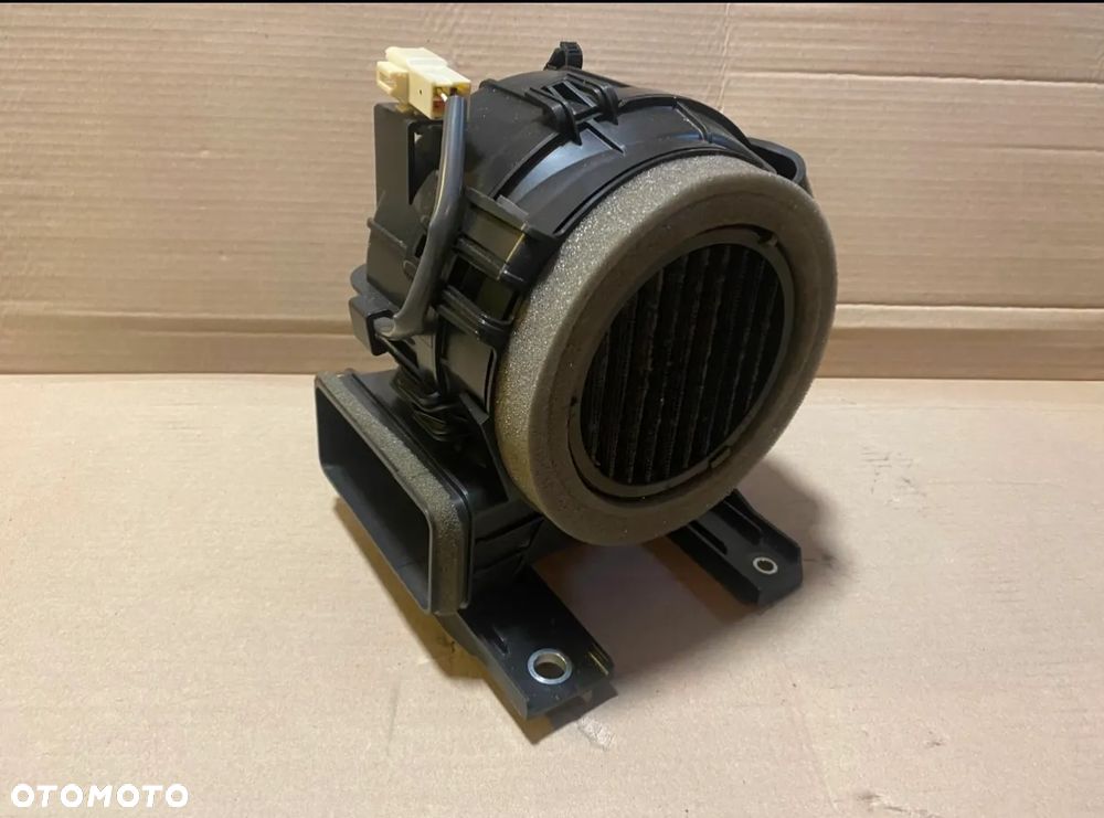 Dmuchawa baterii akumulatora G9230-52040 Toyota Yaris III 2019r. OE - 1