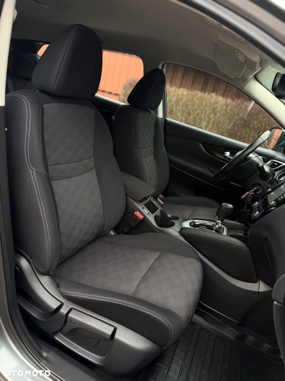 Nissan Qashqai 1.6 DCi Tekna Xtronic EU6 - 32