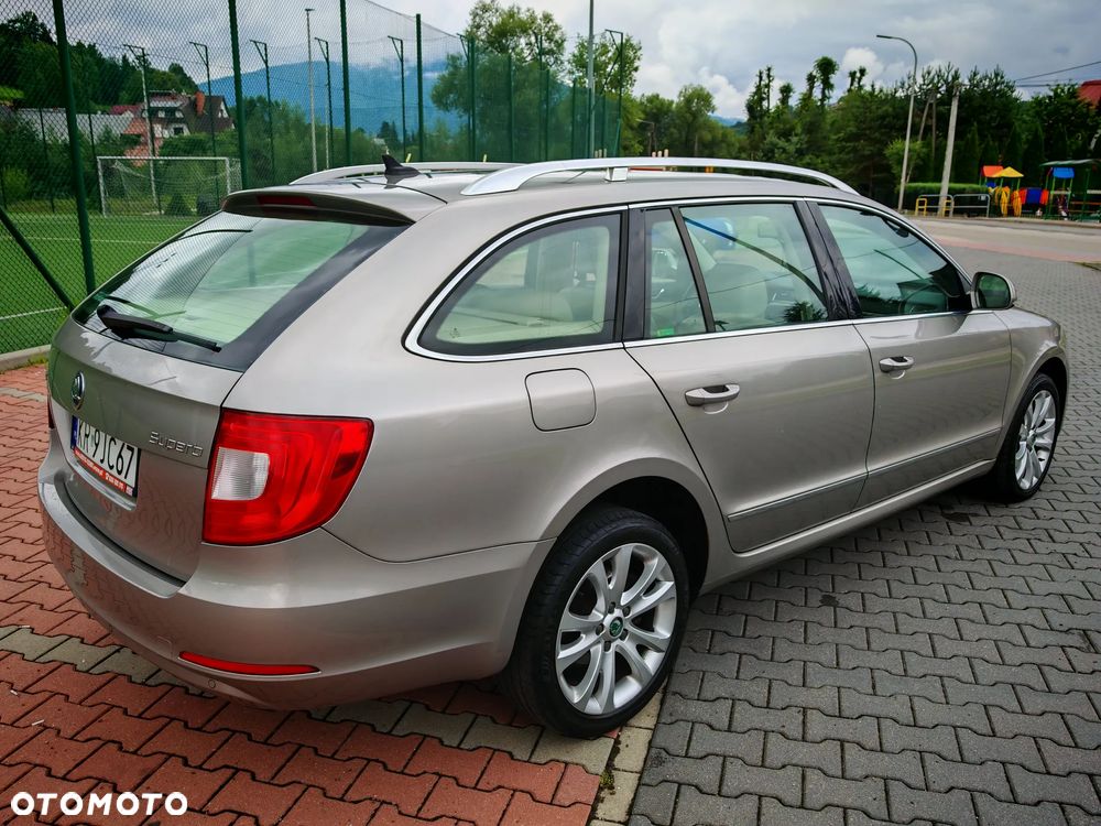 Skoda Superb 2.0 TDI 4x4 L&K - 8
