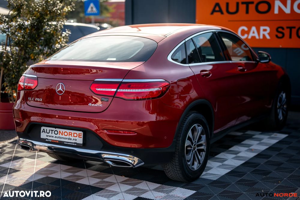 Mercedes-Benz GLC Coupe 250 4MATIC - 38