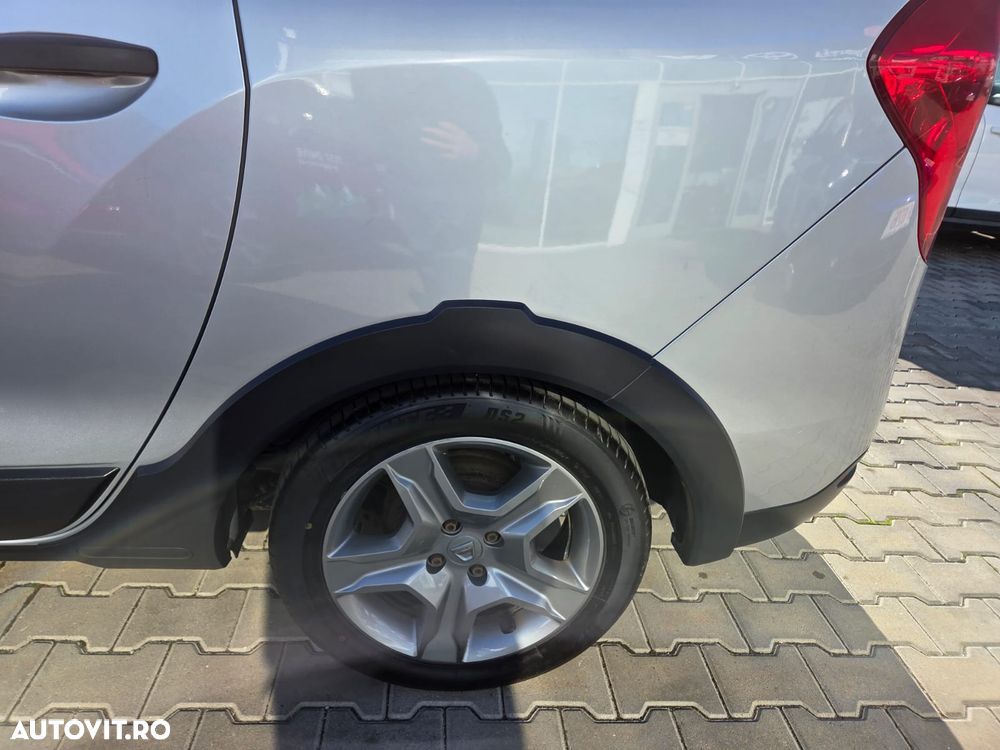 Dacia Lodgy TCe 100 GPF Comfort - 9